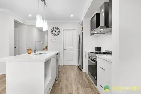 Property photo of 3 Marlee Drive Deanside VIC 3336