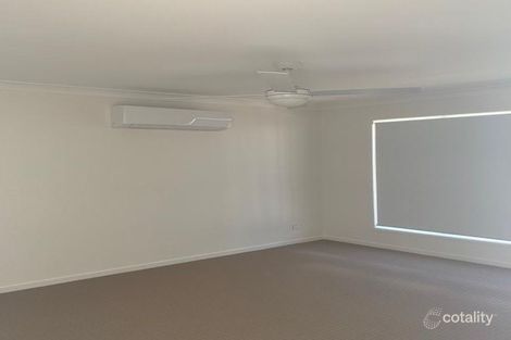 Property photo of 2/6 Byfield Place Yarrabilba QLD 4207