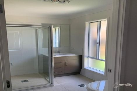 Property photo of 2/6 Byfield Place Yarrabilba QLD 4207