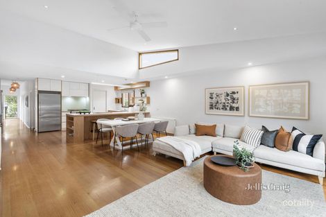 Property photo of 16 Disraeli Grove Pascoe Vale South VIC 3044