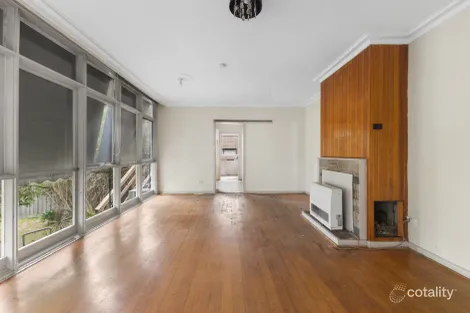 Property photo of 37 Ivanhoe Grove Malvern East VIC 3145