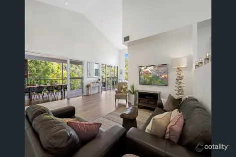 Property photo of 29 Healy Court Mudgeeraba QLD 4213