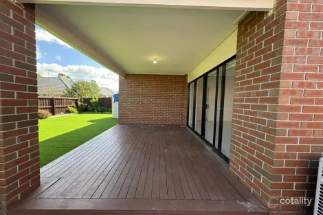 Property photo of 19 Copeton Avenue Tarneit VIC 3029