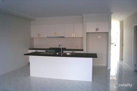 Property photo of 37 Brunswick Crescent Craigieburn VIC 3064