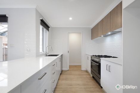 Property photo of 8B Airedale Way Rowville VIC 3178