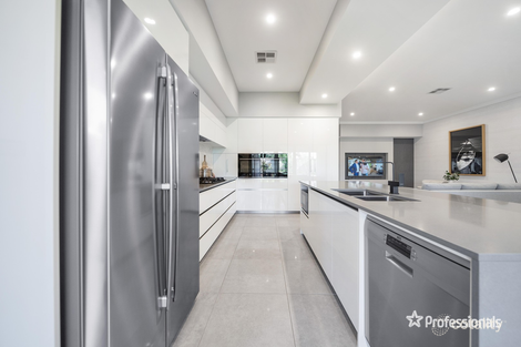 Property photo of 1 Brigade Lane Ellenbrook WA 6069