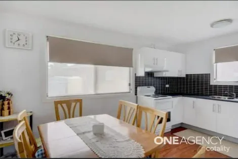 5 Huxley Dr, Horsley, NSW 2530