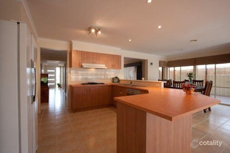 Property photo of 12 Norwegian Way Narre Warren South VIC 3805