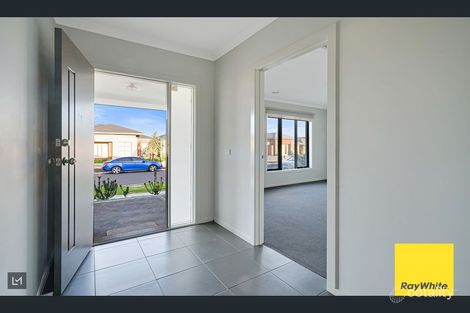 Property photo of 11 Allspice Street Manor Lakes VIC 3024