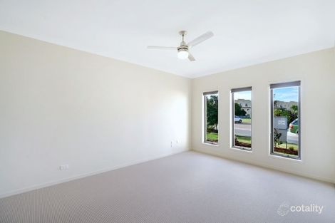 Property photo of 38 Azure Way Hope Island QLD 4212