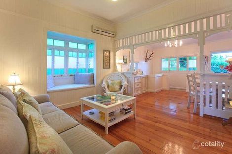 Property photo of 125 Temple Street Coorparoo QLD 4151