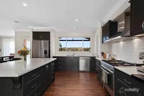 Property photo of 919 Princes Way Drouin VIC 3818
