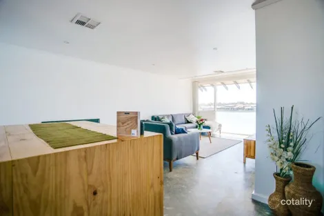 Property photo of 4/78 Military Road Tennyson SA 5022