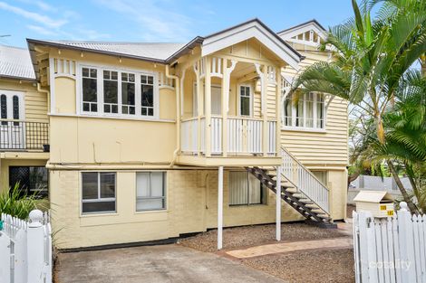 Property photo of 18 School Road Yeronga QLD 4104