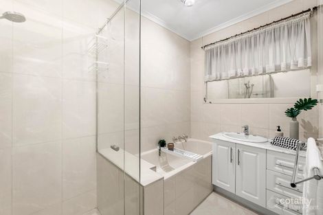 Property photo of 2/174 Springfield Road Blackburn VIC 3130