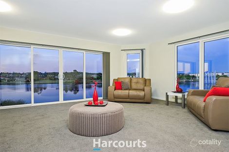 Property photo of 2 Cormorant Parade Pakenham VIC 3810