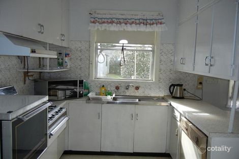 Property photo of 13 Bertram Street Drouin VIC 3818