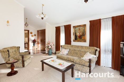 Property photo of 20 Koonalda Grove Dandenong North VIC 3175