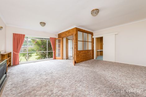Property photo of 12 Wingate Avenue Mount Waverley VIC 3149