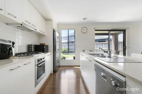 Property photo of 8 Comet Chase Narre Warren South VIC 3805