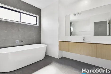 Property photo of 21 Esmonde Place Coorparoo QLD 4151