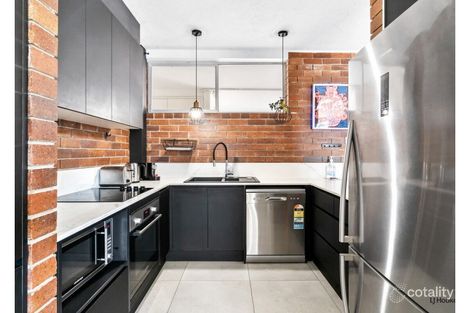 Property photo of 1/32 Powell Crescent Coolangatta QLD 4225