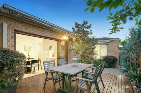 Property photo of 2/2 Wells Street Surrey Hills VIC 3127