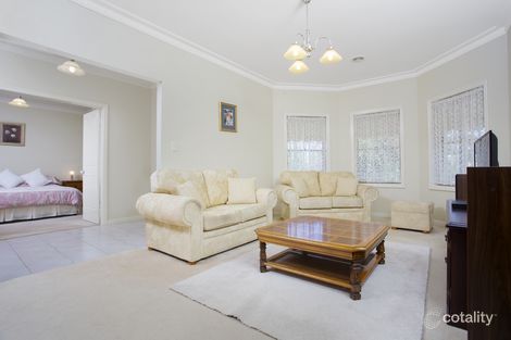 Property photo of 24 Rye Court Romsey VIC 3434