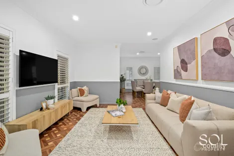 Property photo of 11 Alba Place Bridgeman Downs QLD 4035