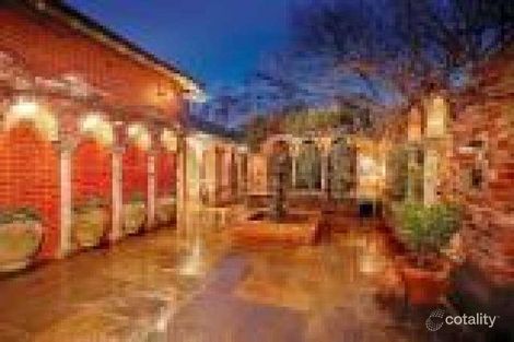 Property photo of 16 Mountain Grove Kew VIC 3101