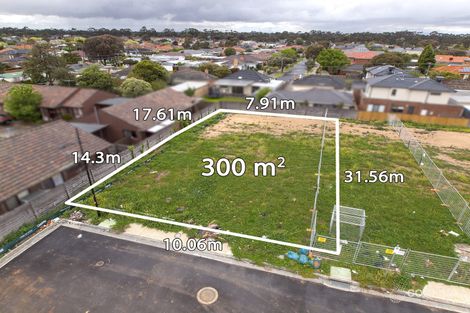 10 Pimbial Ct, Hadfield, VIC 3046