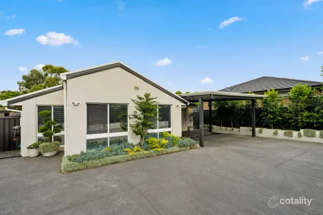 Property photo of 8 Hugo Place Quakers Hill NSW 2763