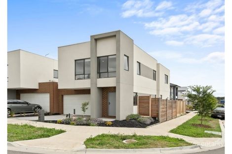 15 Arramont Rd, Greenvale, VIC 3059