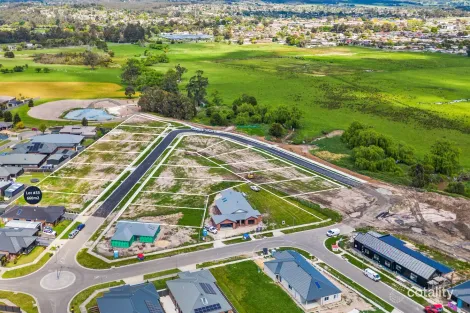 Property photo of 5 Manna Drive Newborough VIC 3825