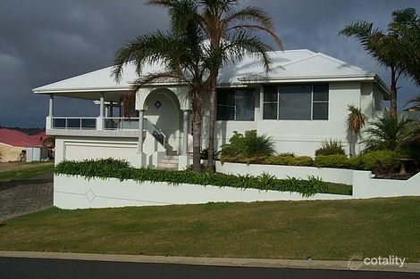 Property photo of 31 Spoonbill Retreat Wannanup WA 6210
