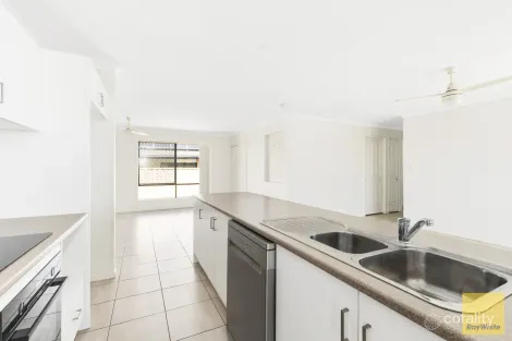 Property photo of 2 Lightening Street Emerald QLD 4720