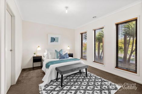 Property photo of 5 Westhorpe Crescent Mernda VIC 3754
