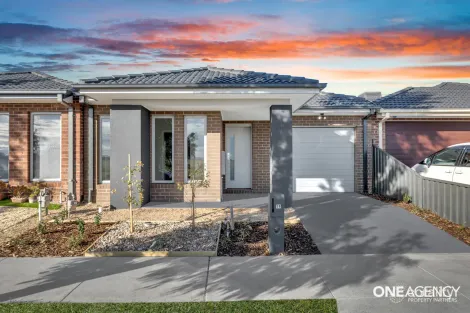Property photo of 19 Oakham Drive Harkness VIC 3337