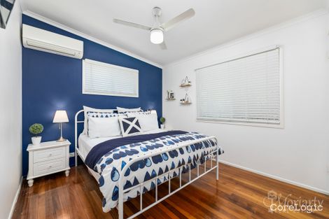 Property photo of 18 Riversleigh Road Beachmere QLD 4510
