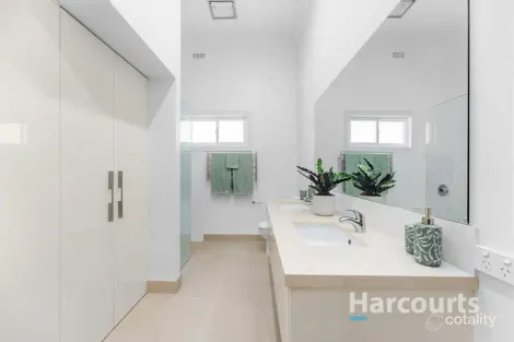 Property photo of 1/1256 North Road Oakleigh South VIC 3167
