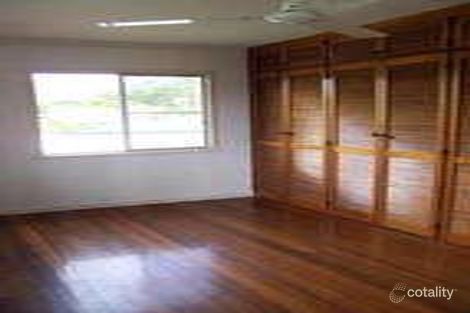 Property photo of 41 Chataway Street Mooroobool QLD 4870