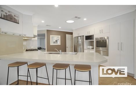 Property photo of 4 Nightingale Crescent Cameron Park NSW 2285