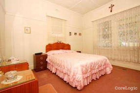 Property photo of 2 Stanlake Street Reservoir VIC 3073