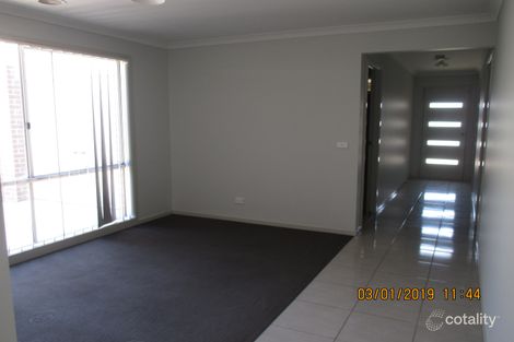 Property photo of 60 Mickleham Drive Cranbourne North VIC 3977