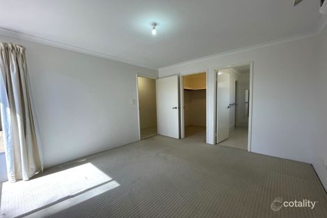 Property photo of 10 Sawtooth Bend Banksia Grove WA 6031