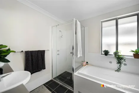 Property photo of 17 Propellor Avenue Leppington NSW 2179