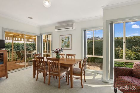Property photo of 2/28 Mulquiney Crescent Highton VIC 3216