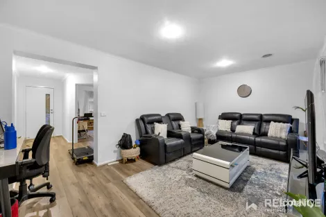 Property photo of 46 Edgevale Way Tarneit VIC 3029