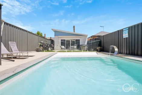 8 Clifford St, Ethelton, SA 5015