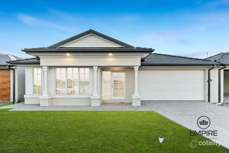 Property photo of 63 Shearjoy Loop Clyde North VIC 3978